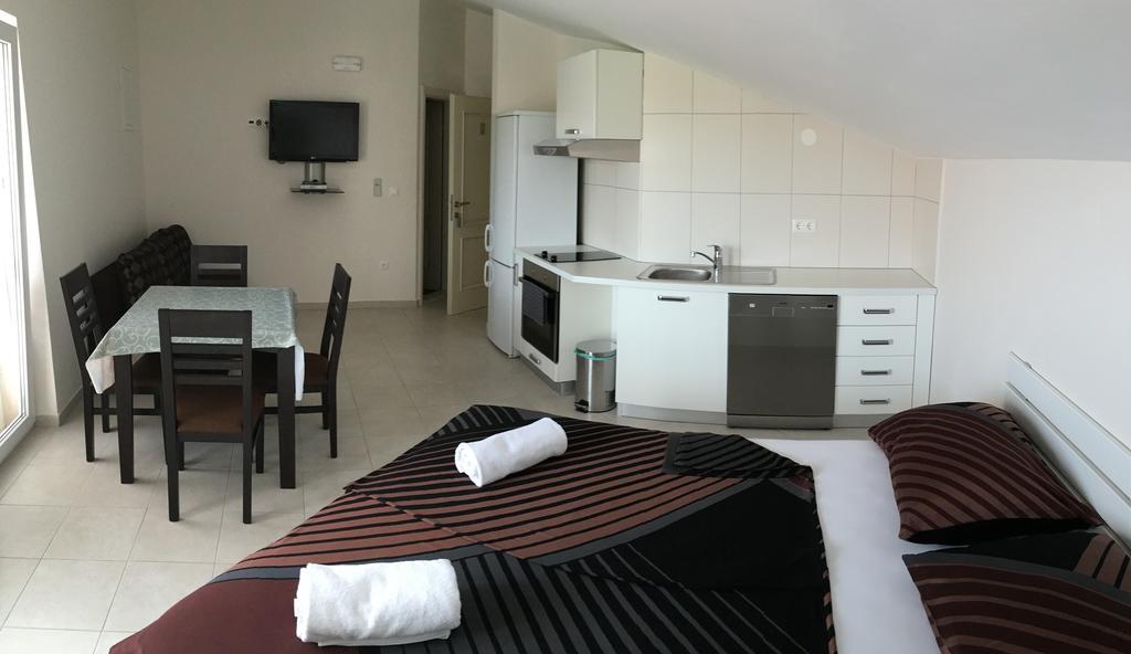 Apartments Meridiana 1 Оребич Екстер'єр фото
