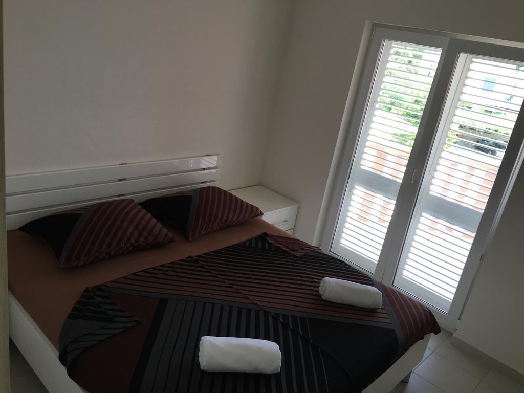 Apartments Meridiana 1 Оребич Екстер'єр фото