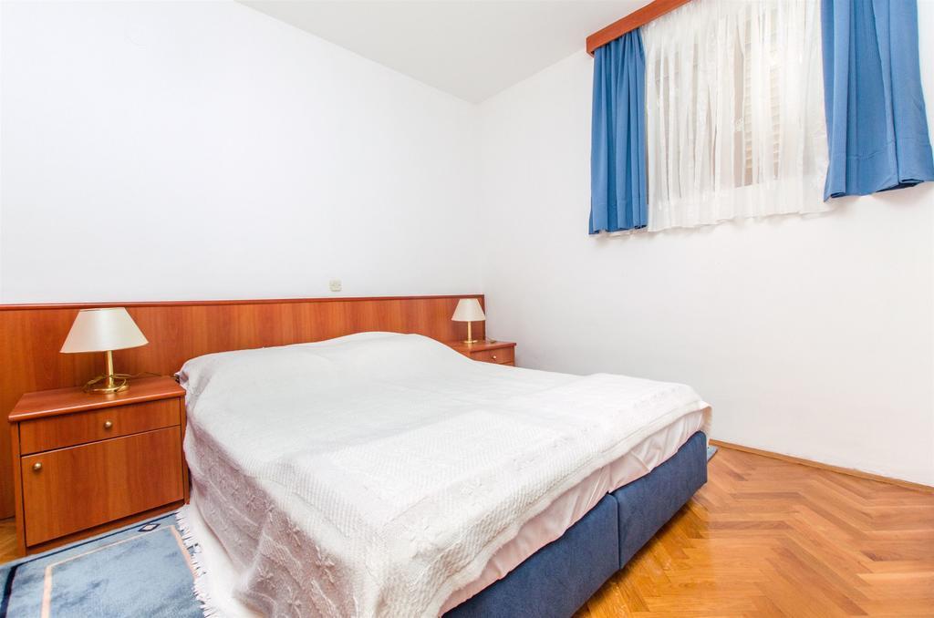 Apartments Meridiana 1 Оребич Екстер'єр фото